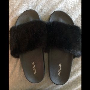 Black fluffy slides